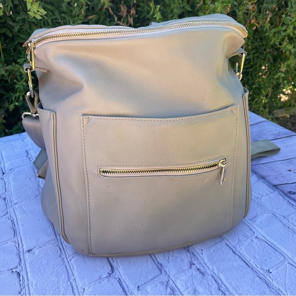 Grey fawn backpack - Picture 2 of 4